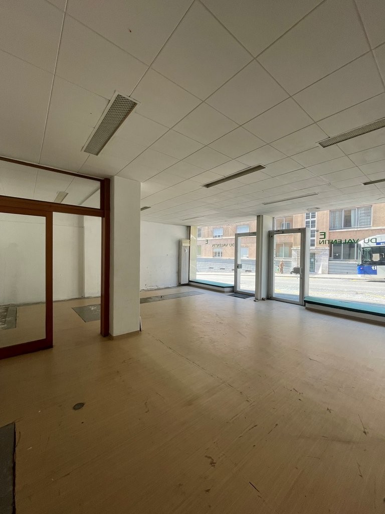 162m² Laden