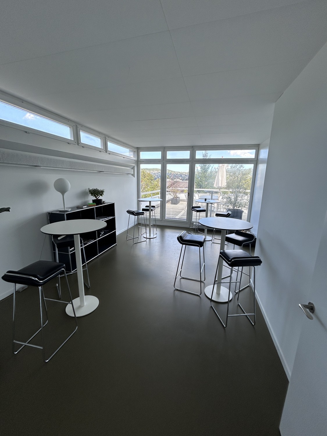 Bureau de 11-80m², photo 3 sur 6