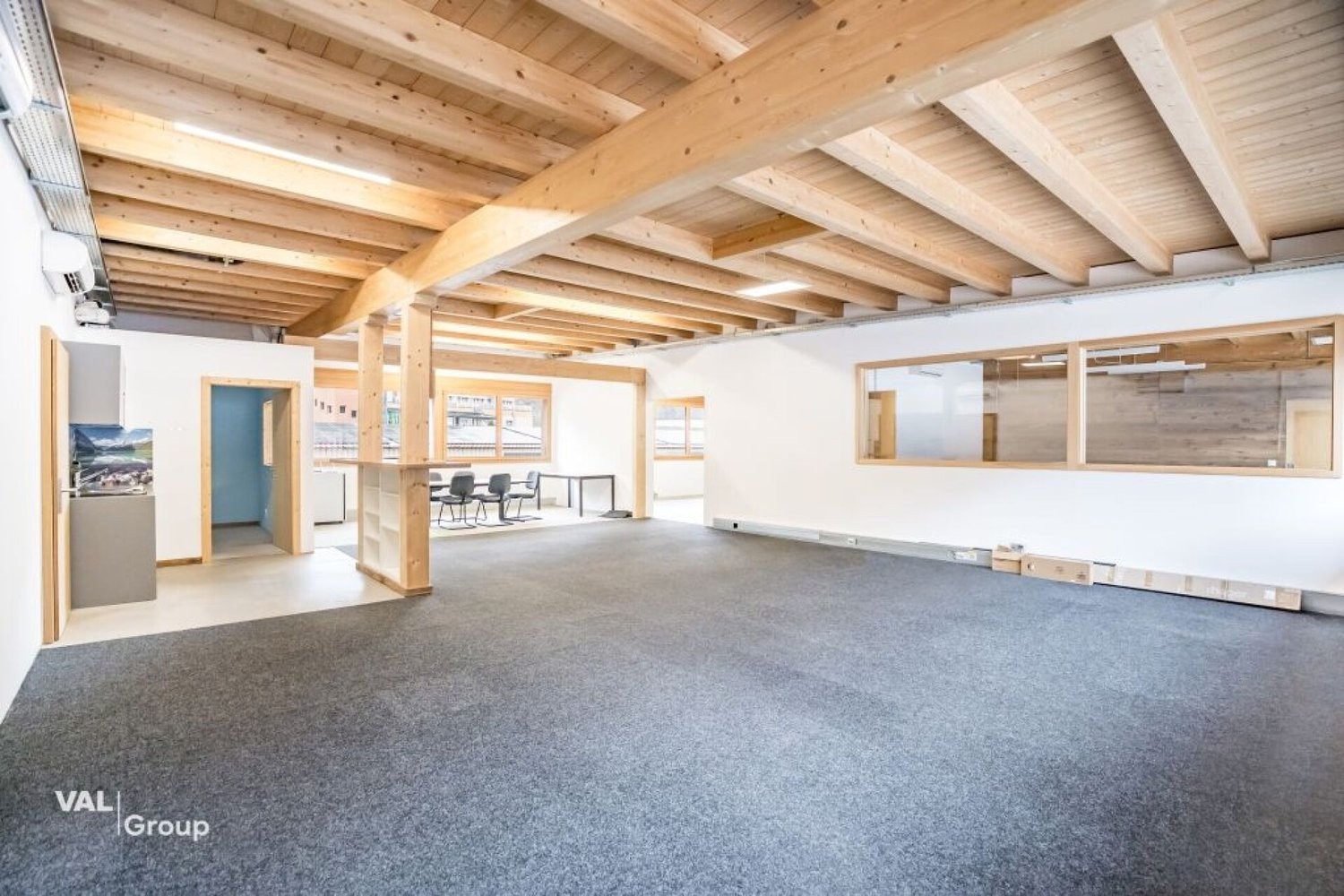 157m² commercial, Foto 1 von 5