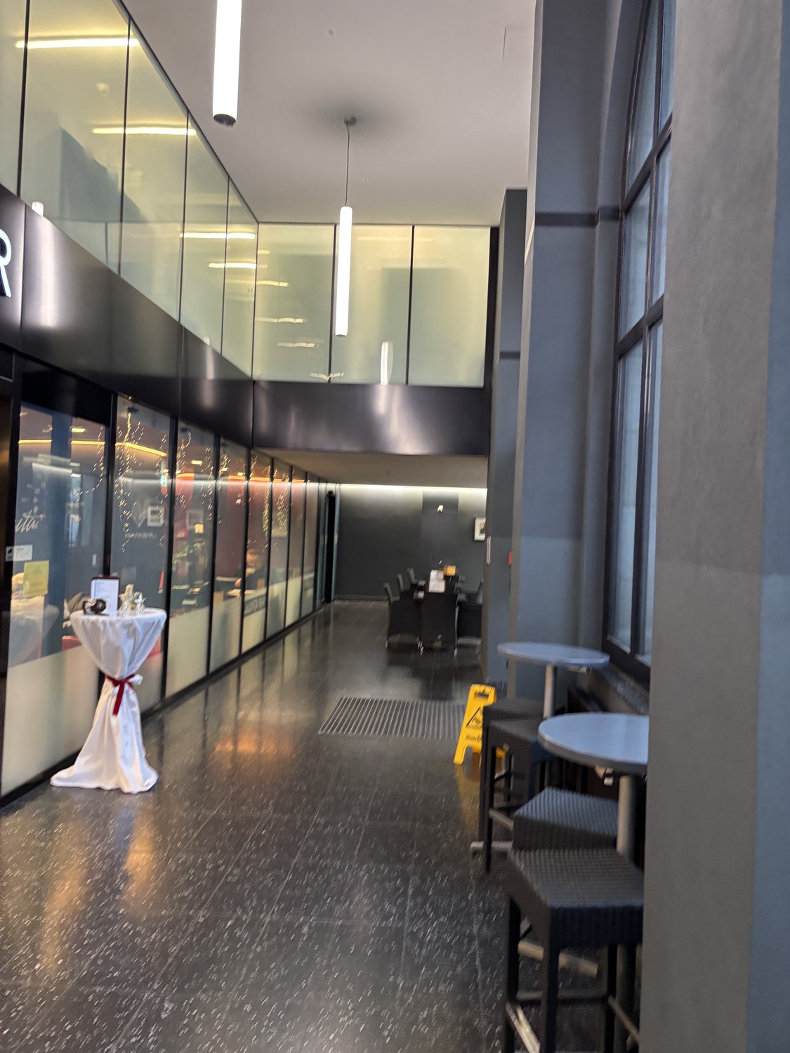 430m² department store, Foto 5 von 10