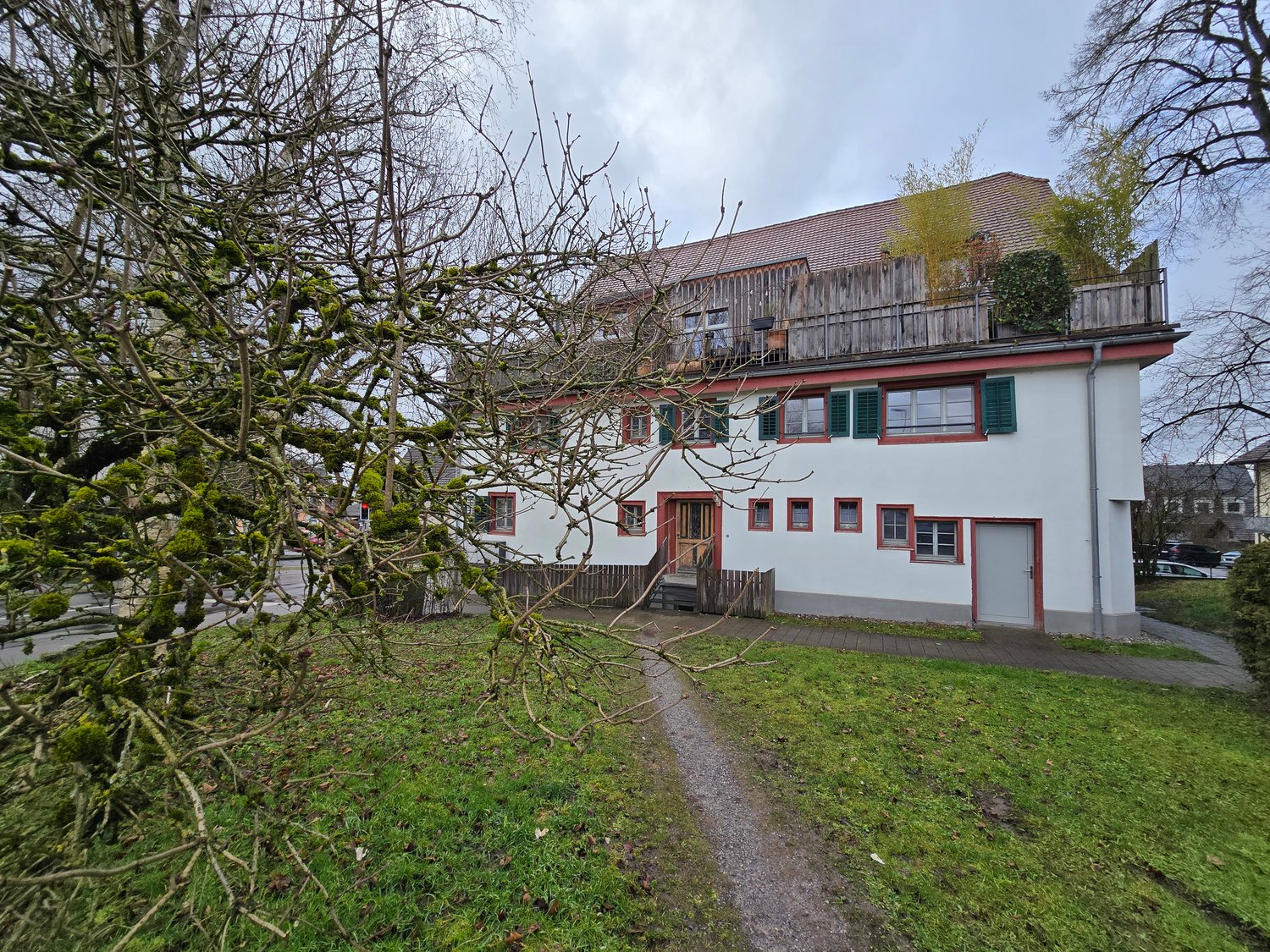 Practice, Foto 2 von 10