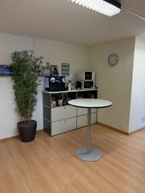 320m² office