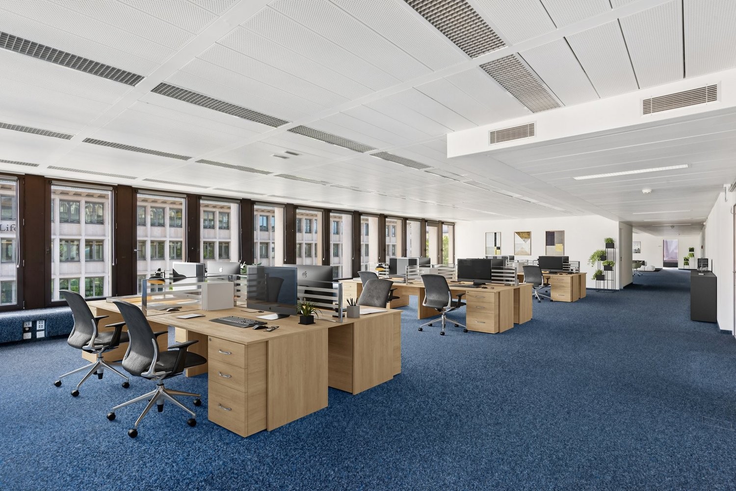 345m² Büro, Foto 2 von 10