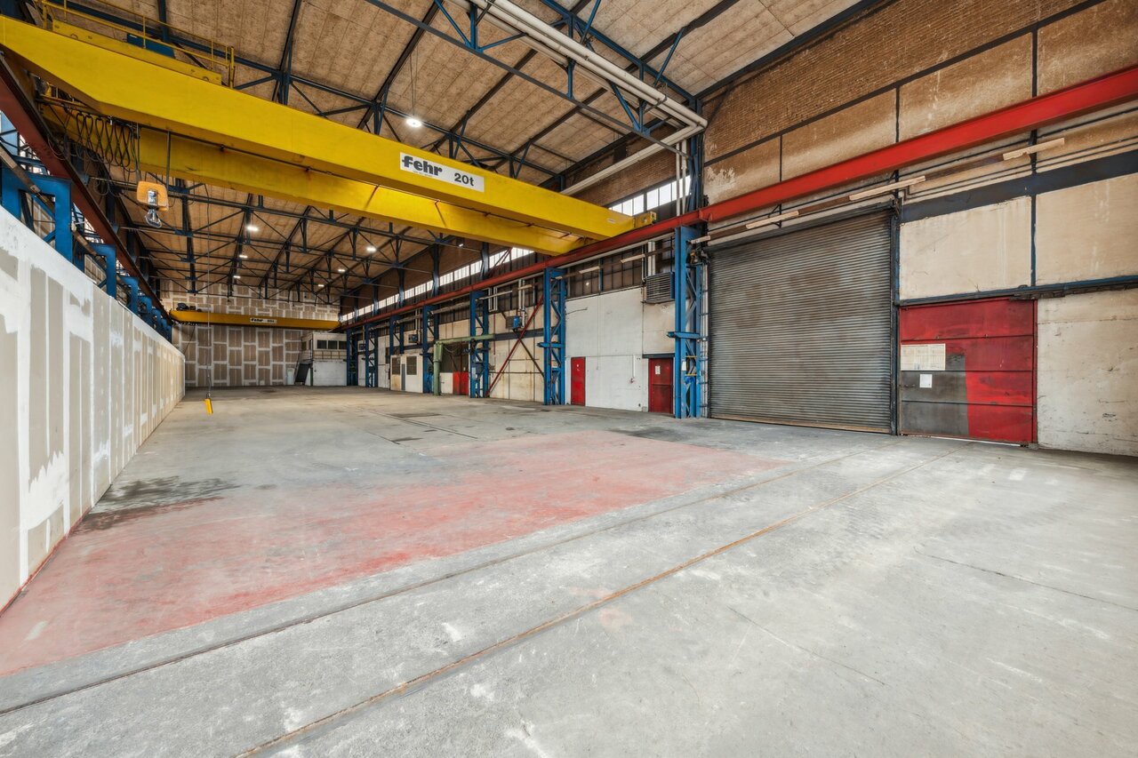862m² commercial