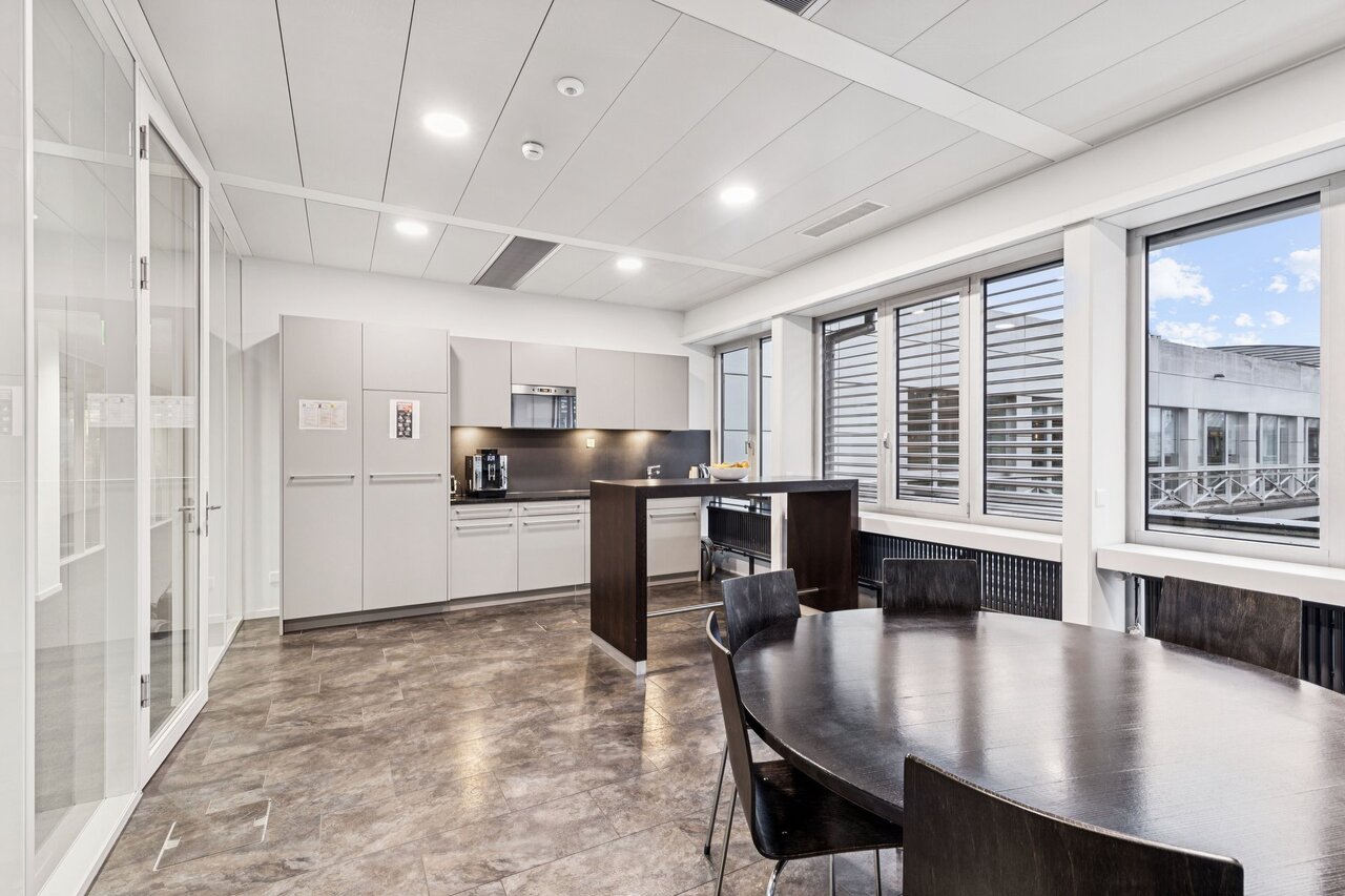 288m² office, Foto 9 von 9