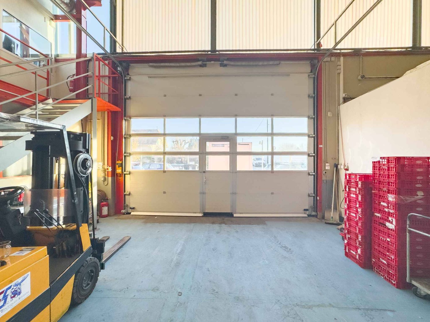 650m² Gewerbe, Foto 2 von 9