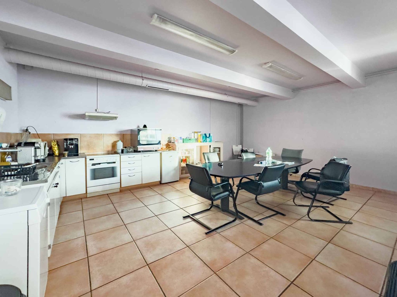 650m² Gewerbe, Foto 6 von 9
