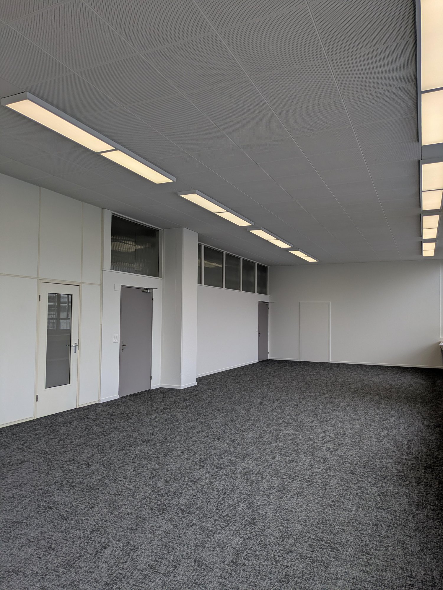 188m² office