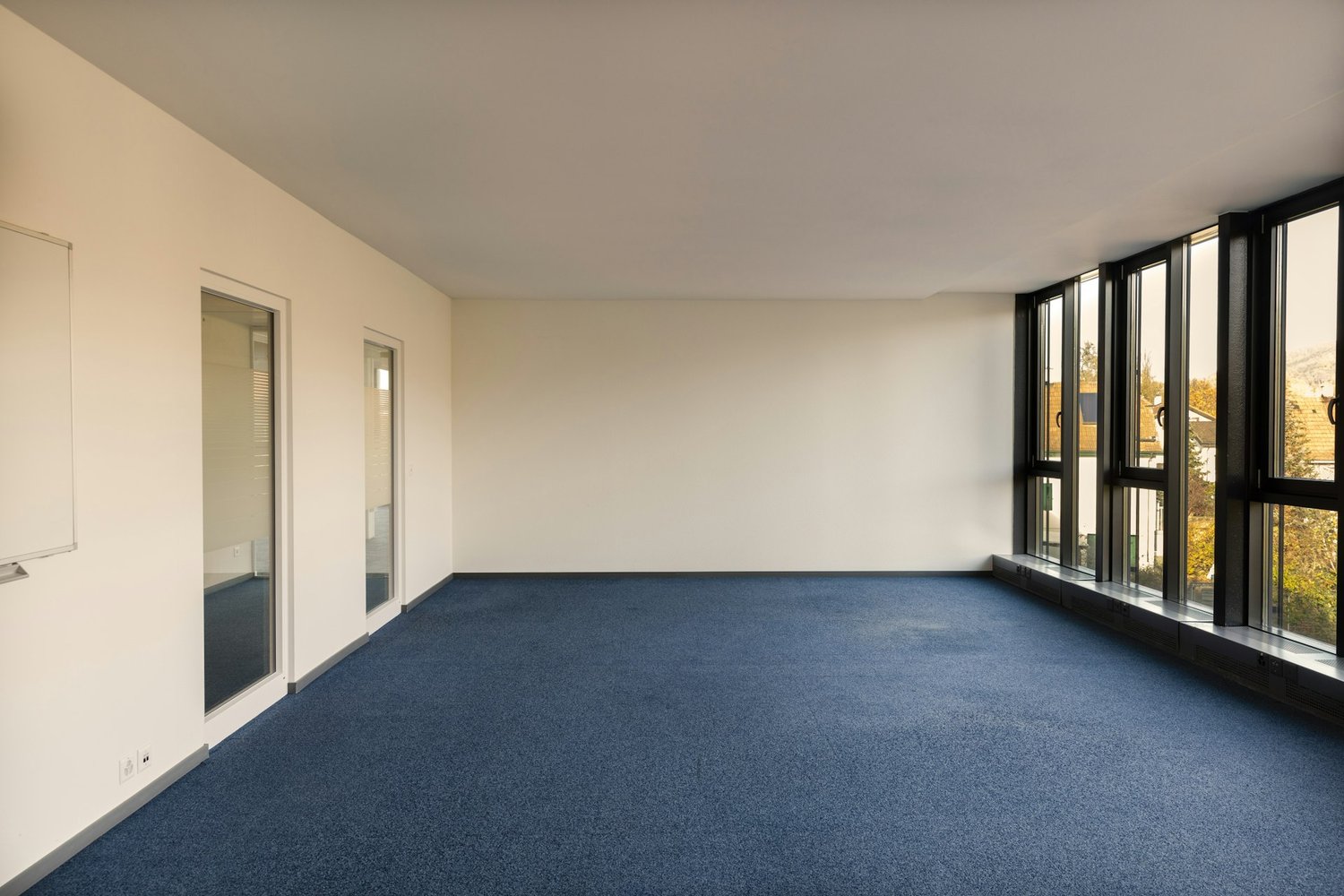 170m² office