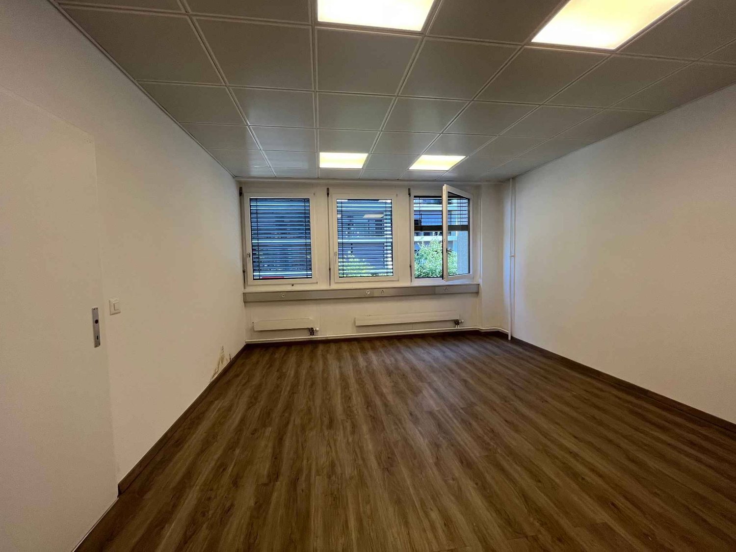 186m² Büro, Foto 9 von 10