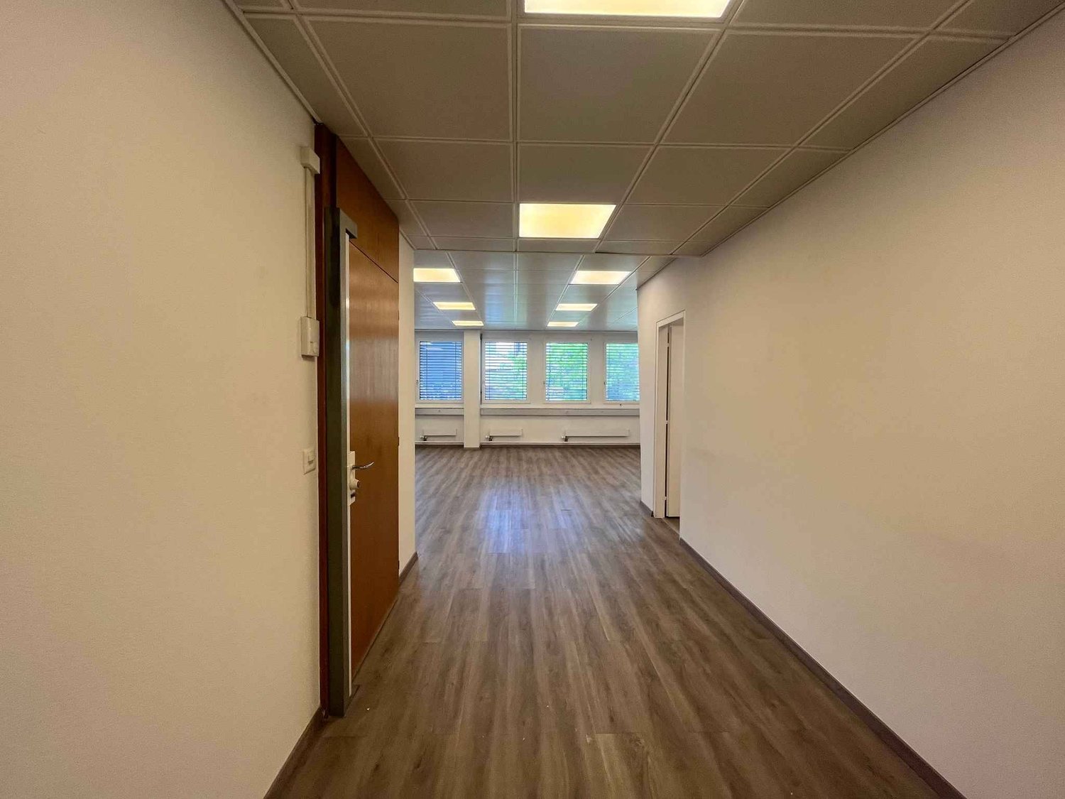 186m² Büro, Foto 7 von 10