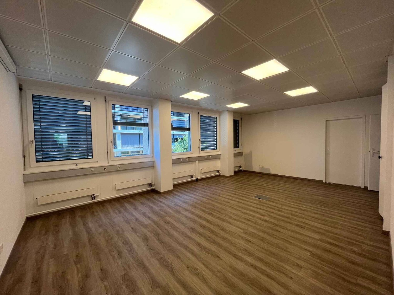186m² Büro, Foto 5 von 10