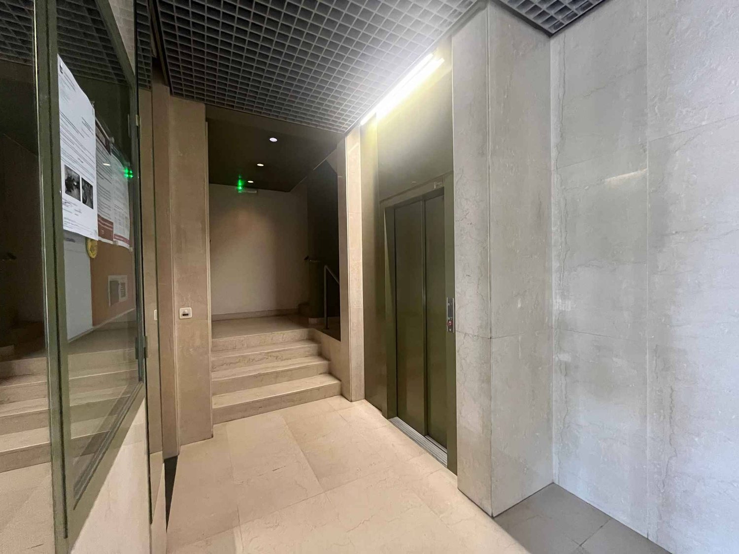 186m² Büro, Foto 10 von 10