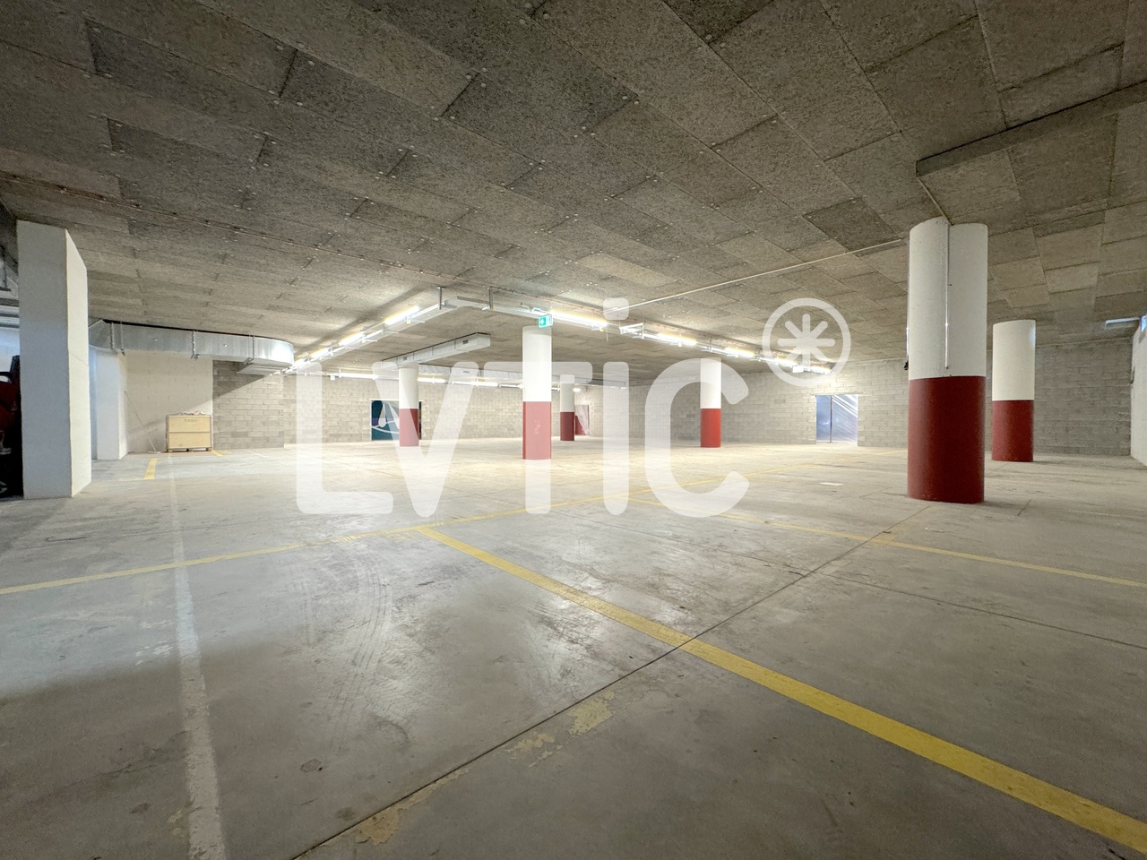 620m² Industrieobjekt, Foto 1 von 10