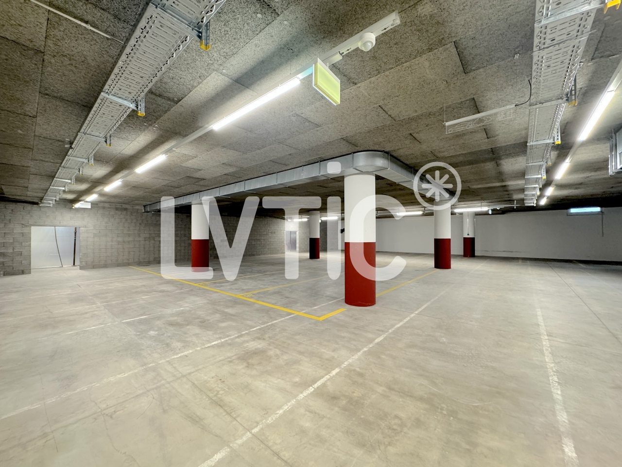 620m² Industrieobjekt, Foto 4 von 10