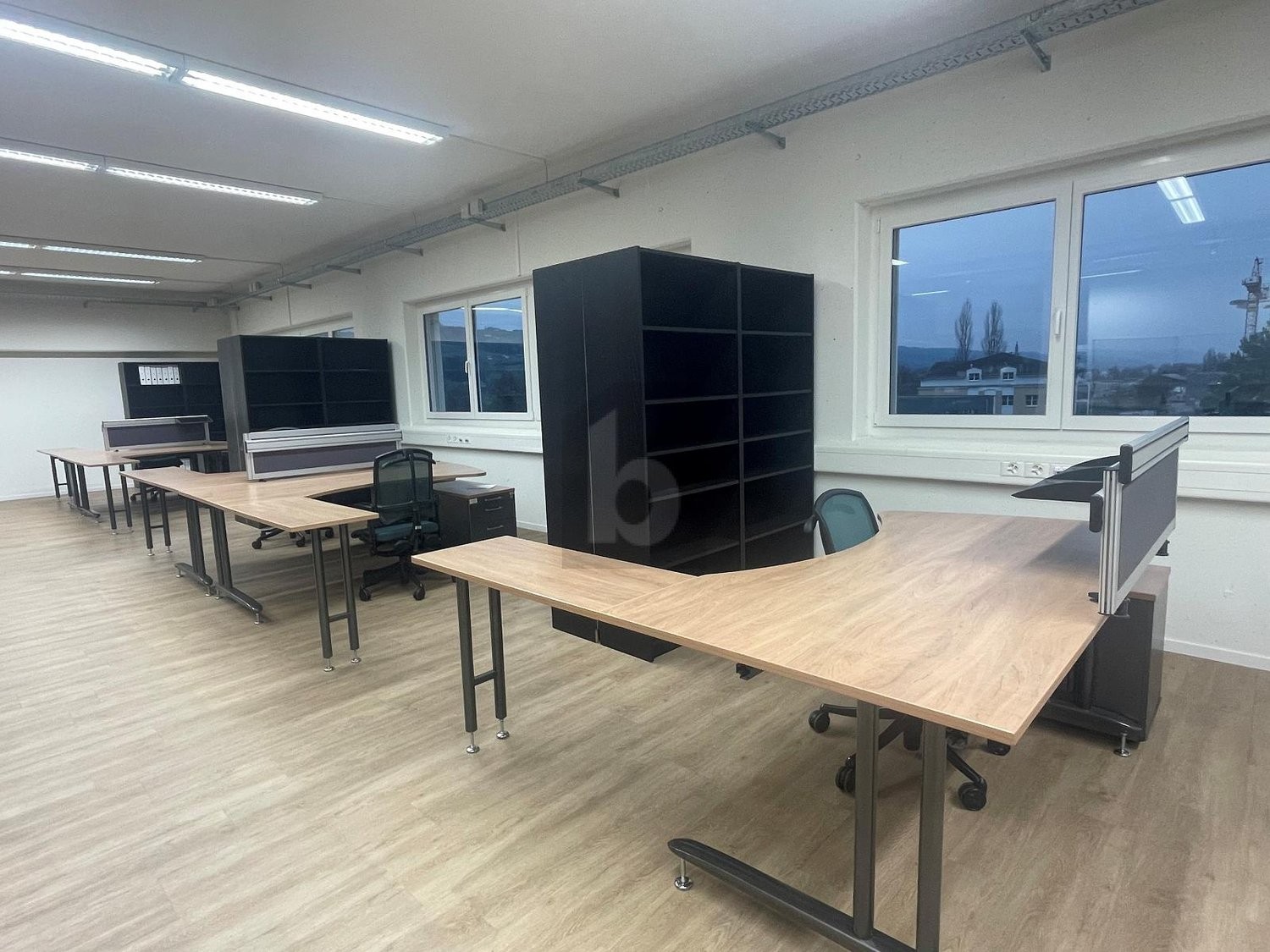 350m² shop, Foto 3 von 4