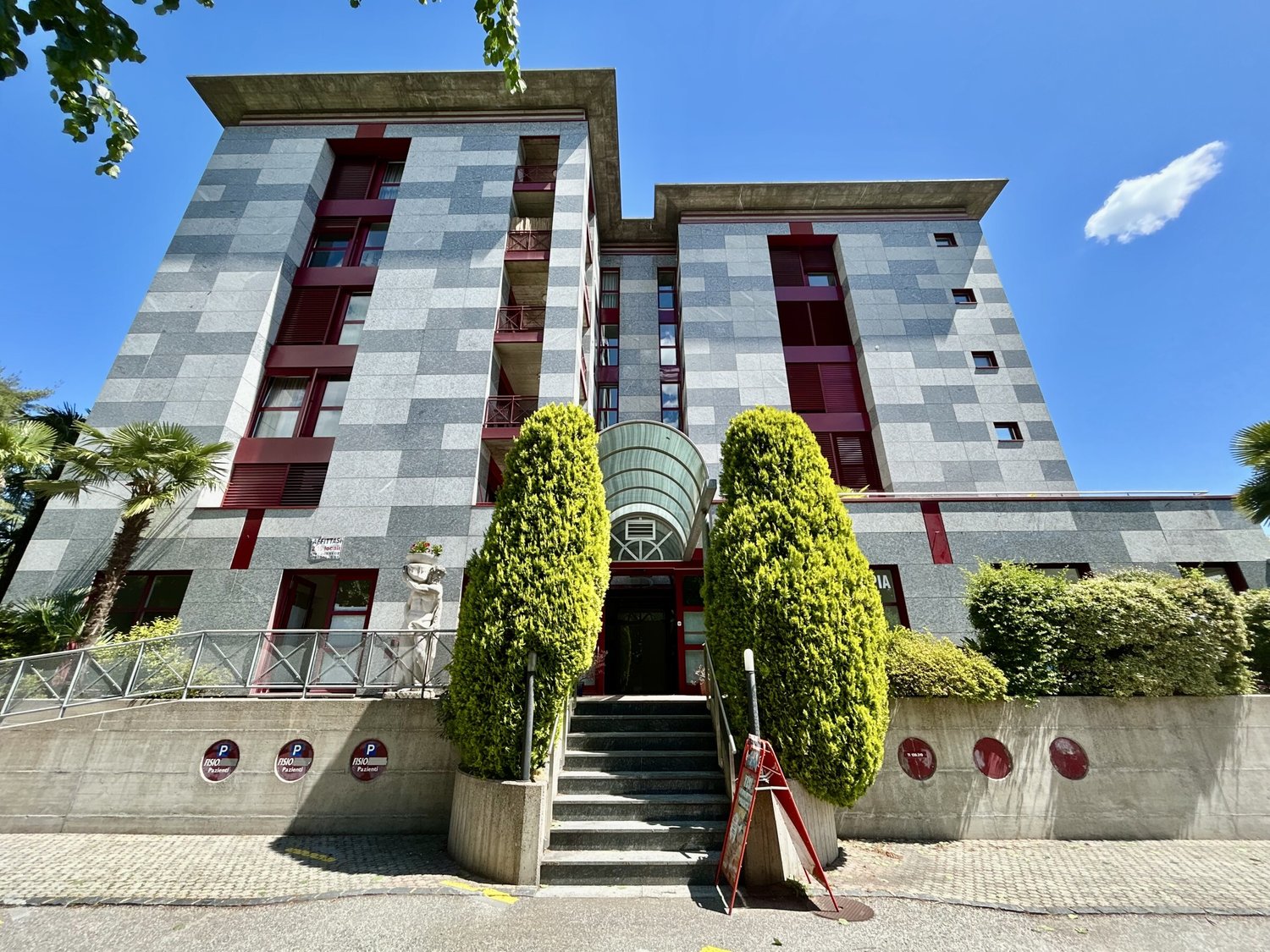 148m² Wohn- / Geschäftsgebäude