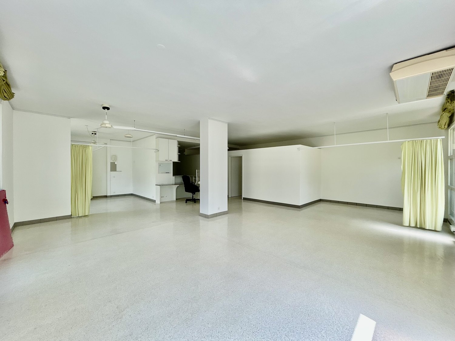 148m² Wohn- / Geschäftsgebäude