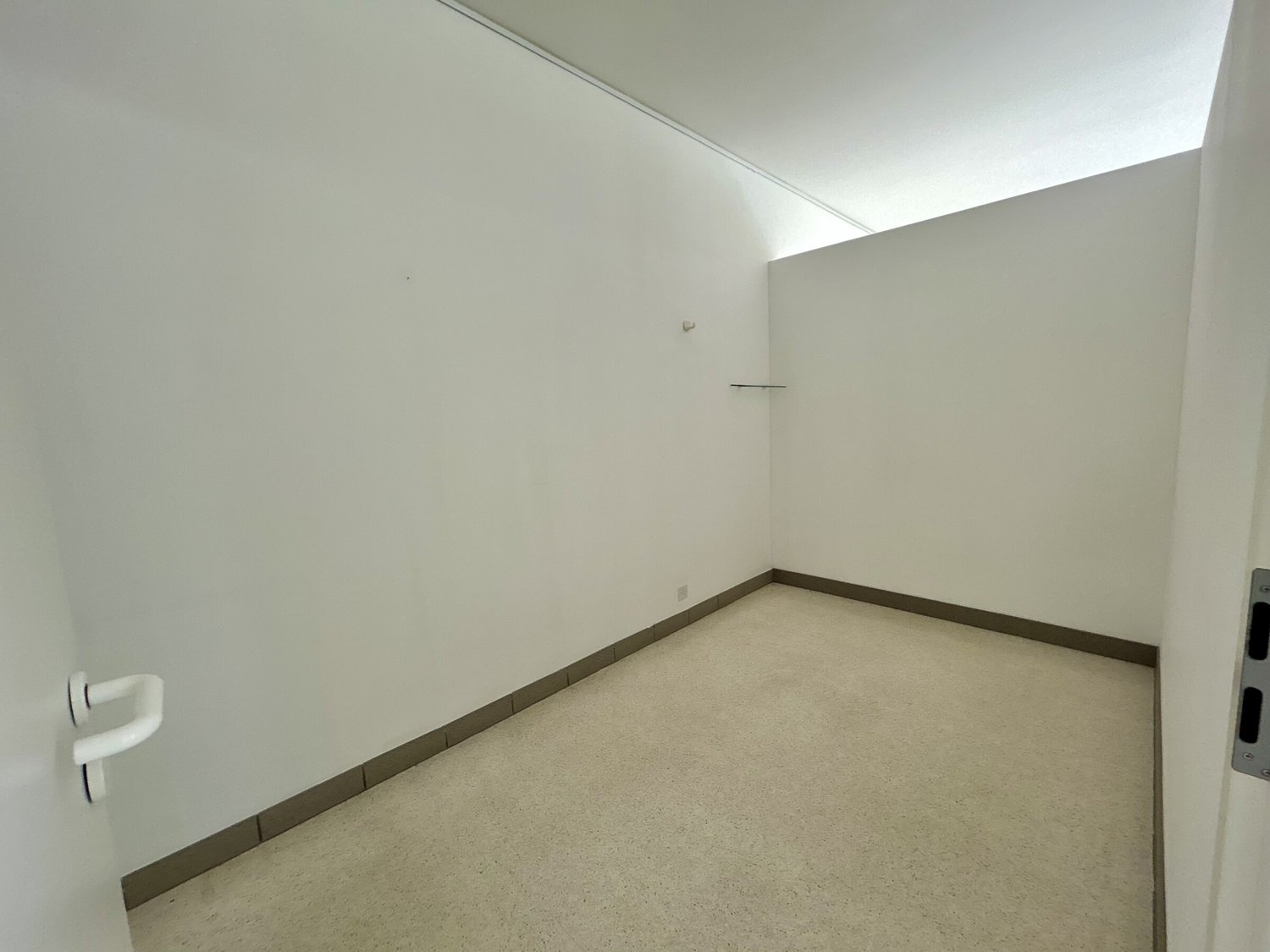 148m² Wohn- / Geschäftsgebäude