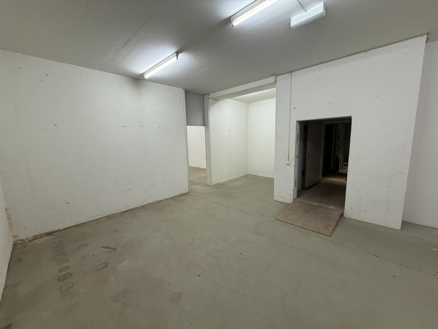 96m² cellar compartment