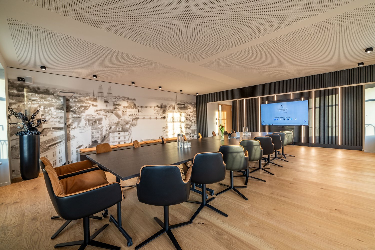 250m² office