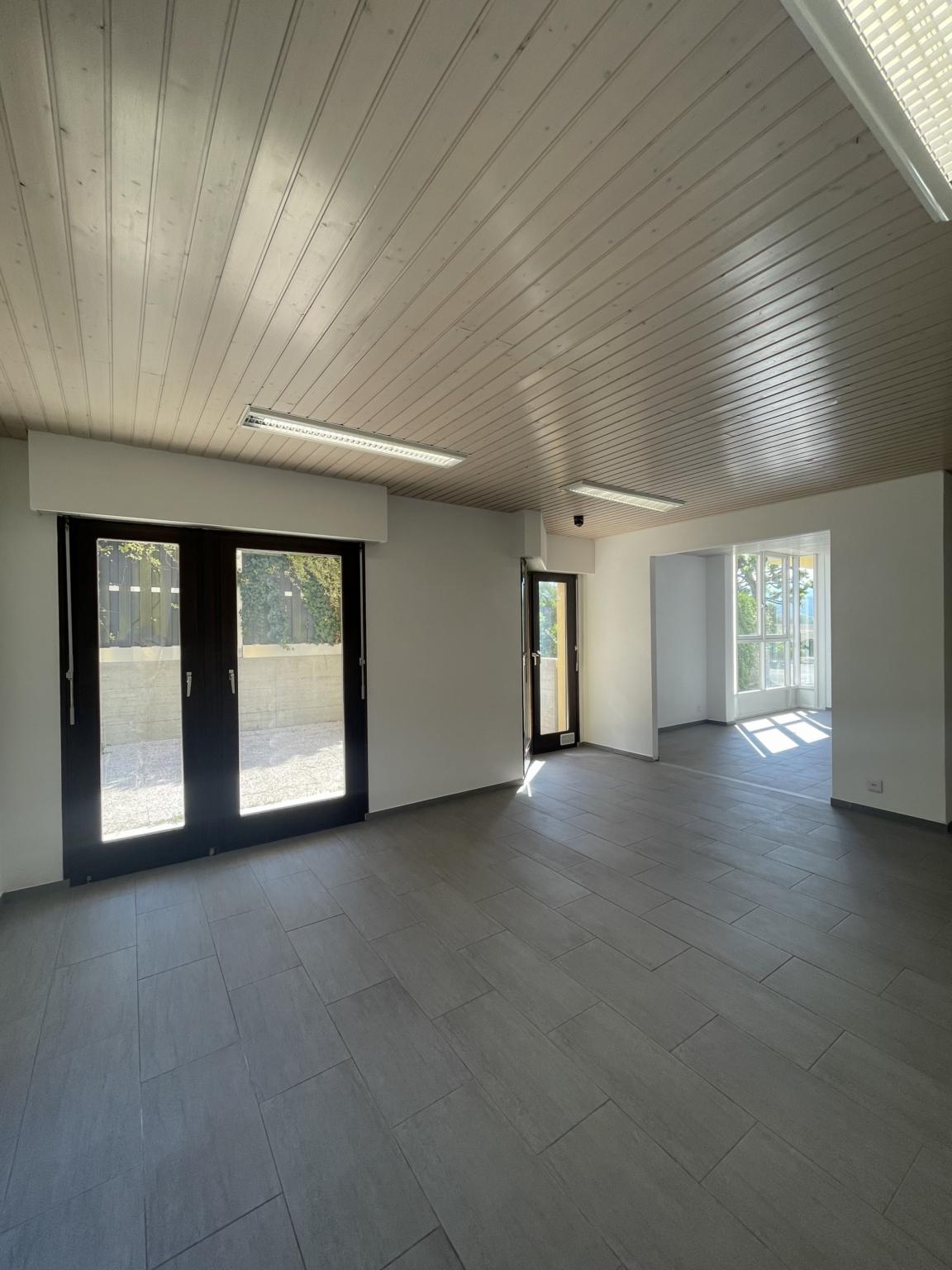 13m² office