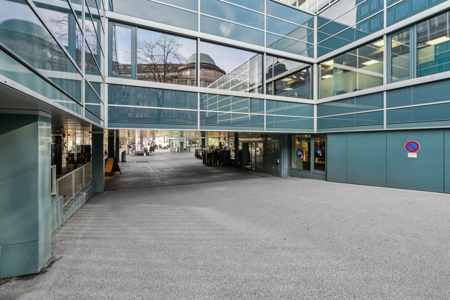 100m² shop, Foto 2 von 3