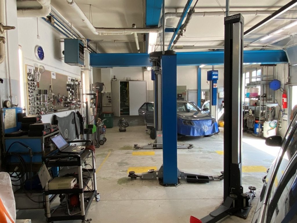 400m² workshop