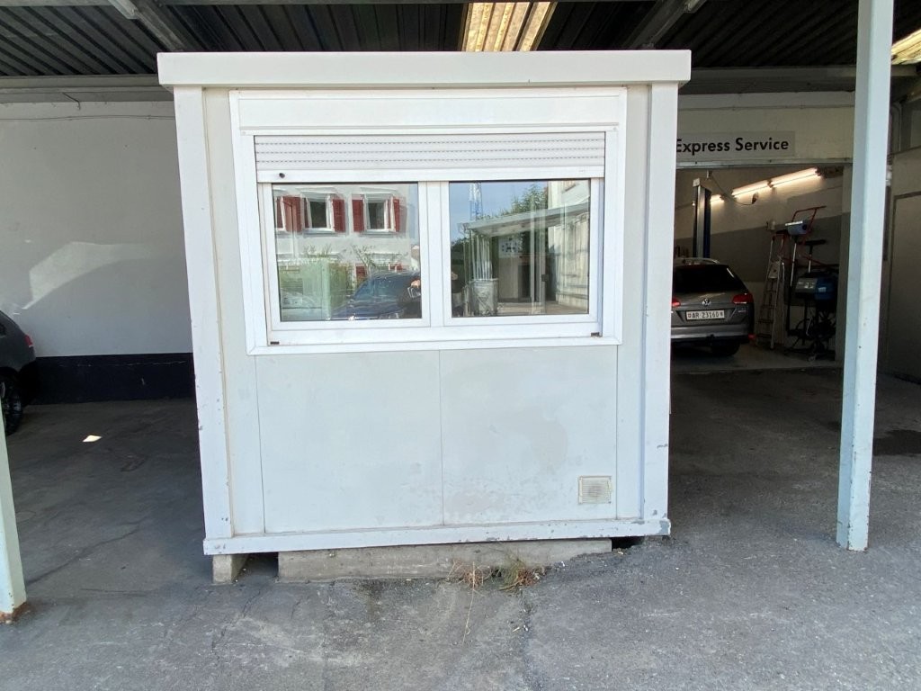 400m² workshop