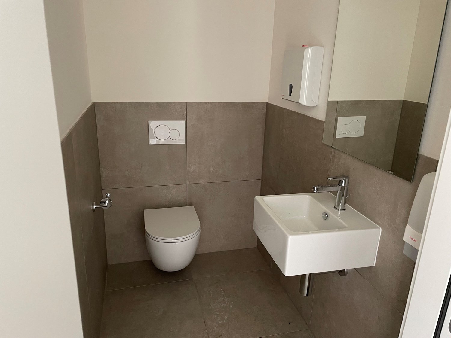 242m² di superficie commerciale