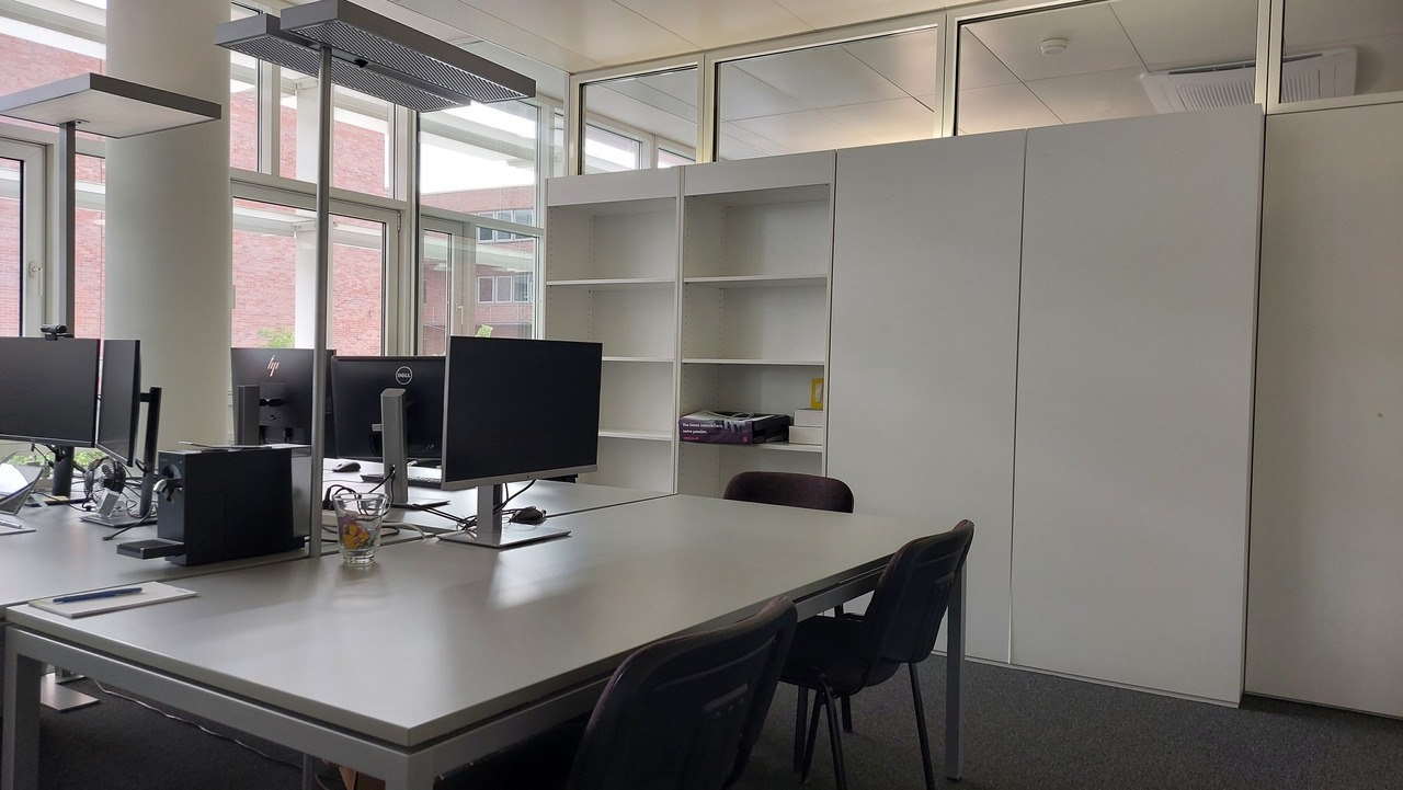 195m² office, Foto 3 von 9