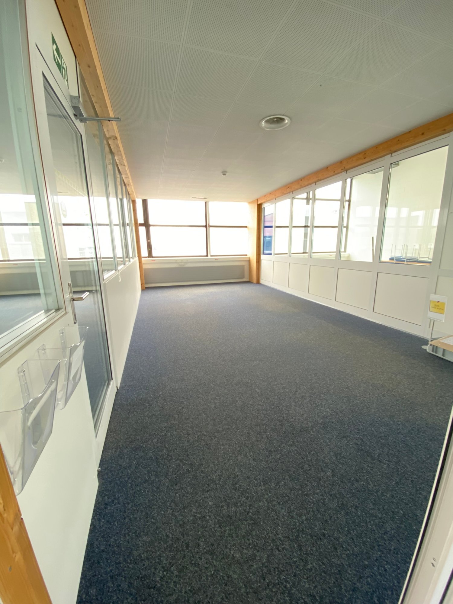 1210m² commercial