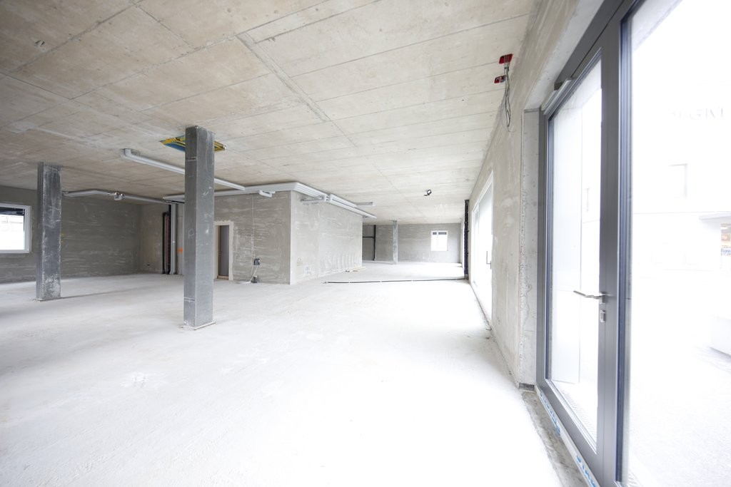 290m² commercial