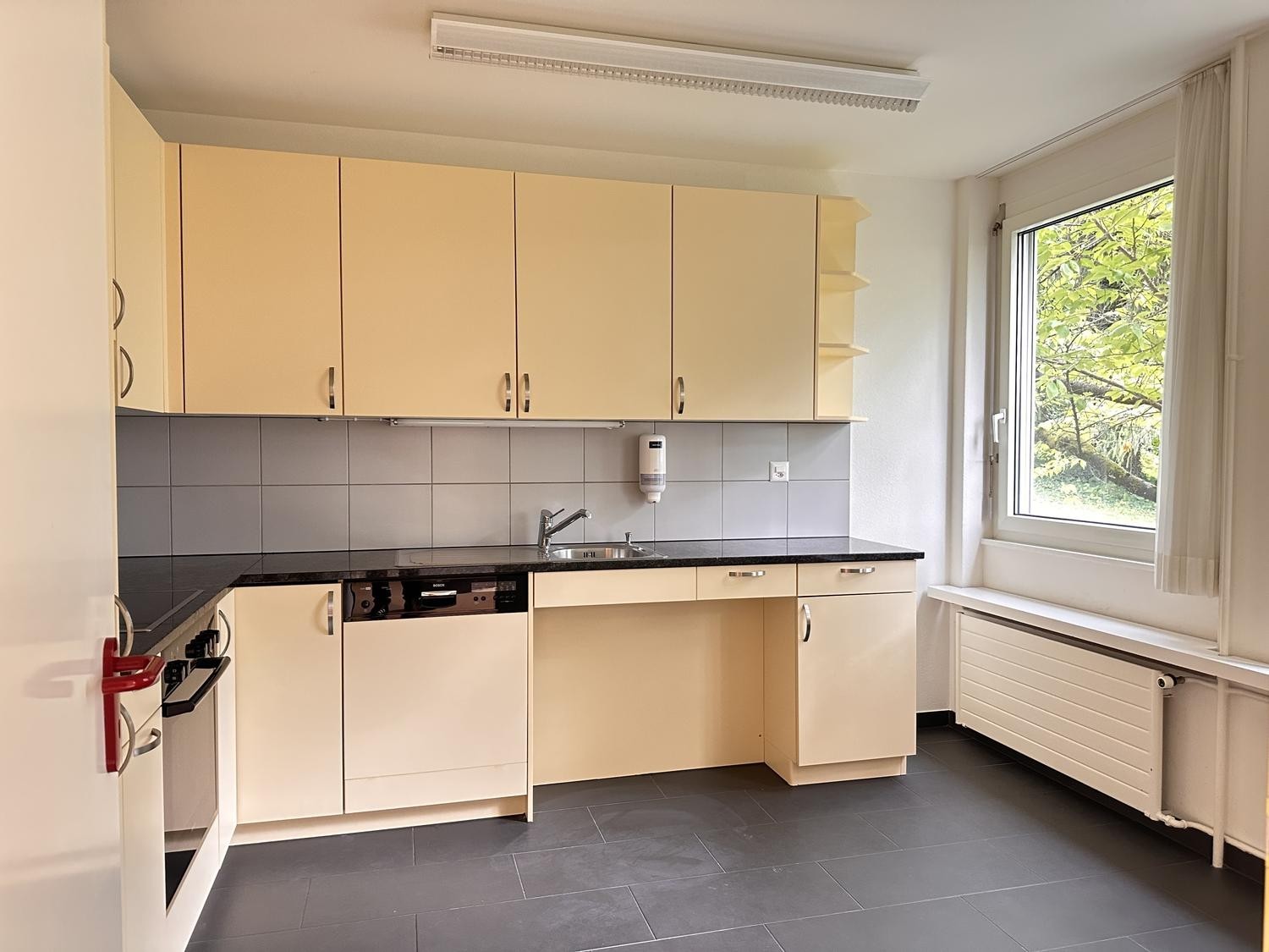 ufficio di 11m², foto 7 di 10