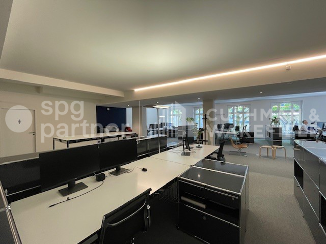 430m² Büro, Foto 4 von 10