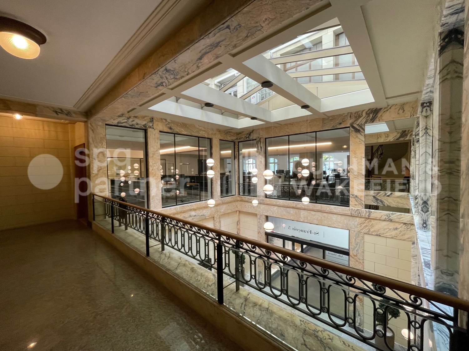 430m² Büro, Foto 10 von 10