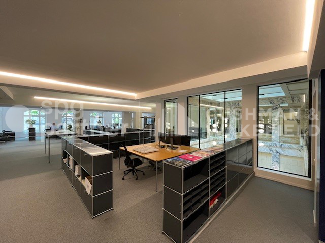 430m² Büro, Foto 6 von 10