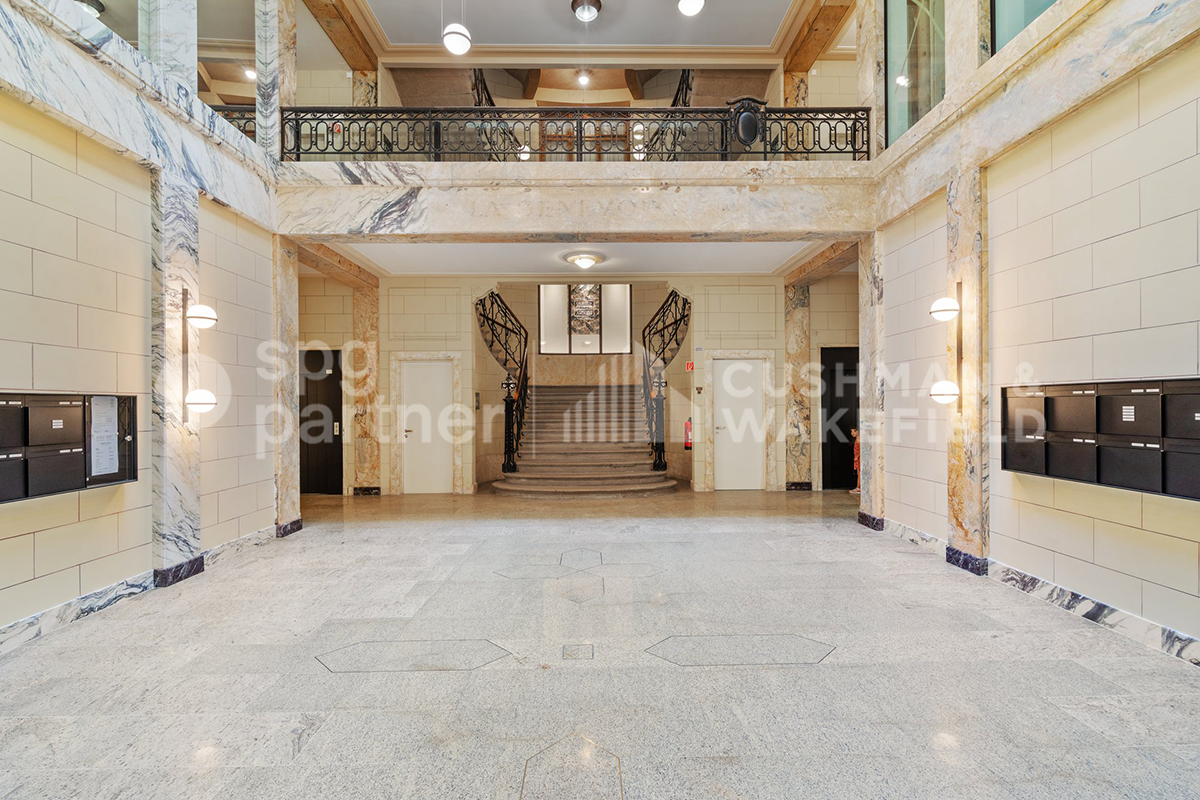 430m² Büro, Foto 2 von 10