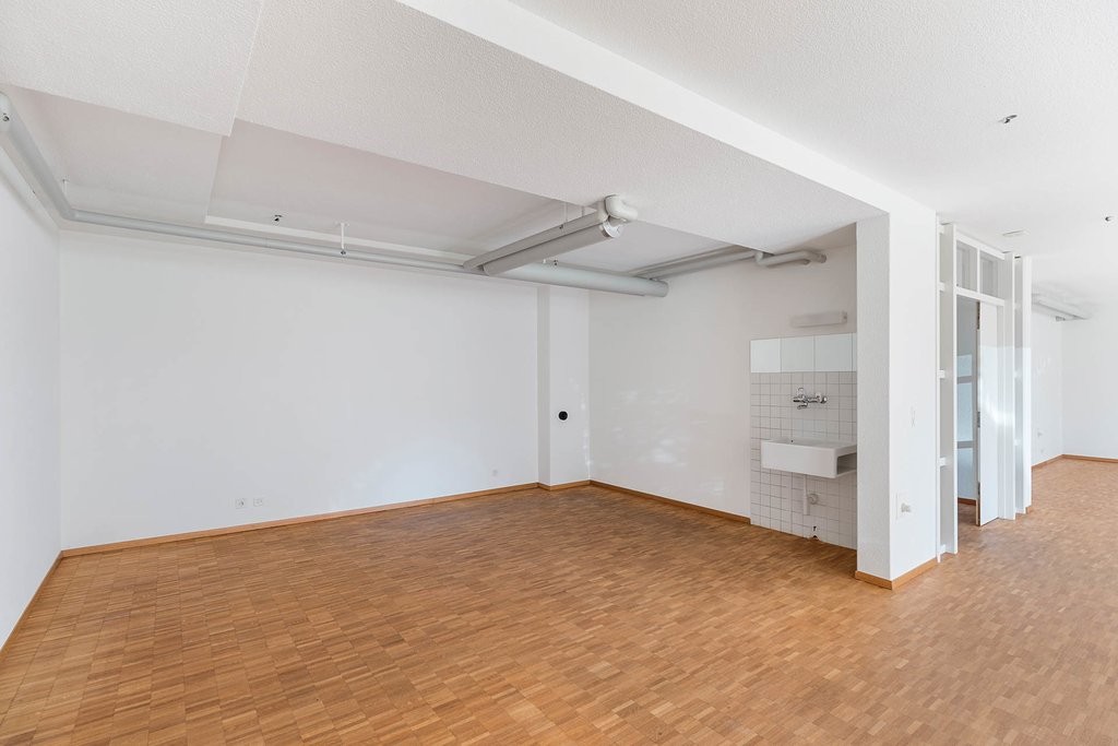 122m² commercial, photo 5 of 10