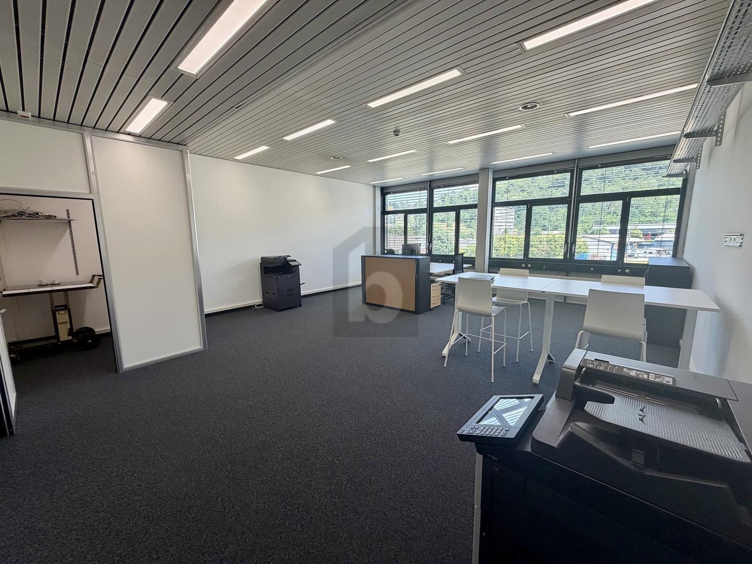 58m² ufficio, foto 1 di 3