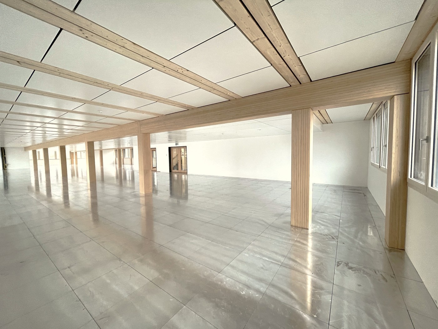 622m² commercial