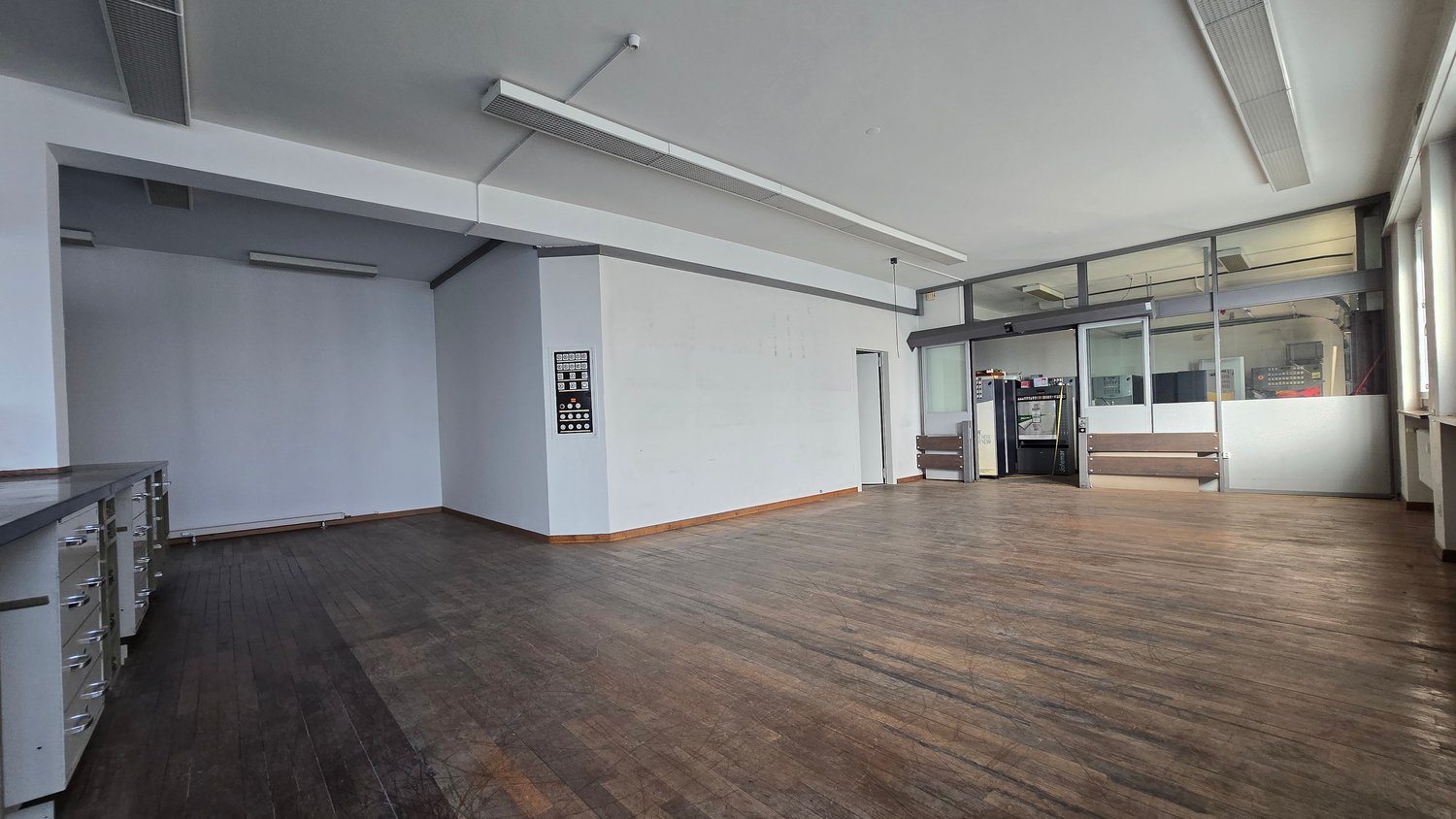 190m² commerciale, foto 4 di 10