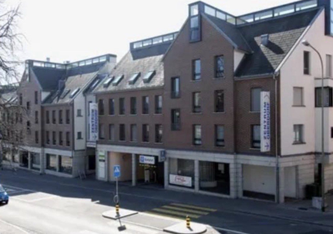 194m² commerciale, foto 4 di 4
