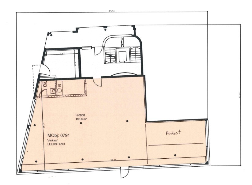 194m² commerciale, foto 1 di 4