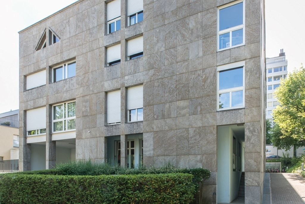 107m² office