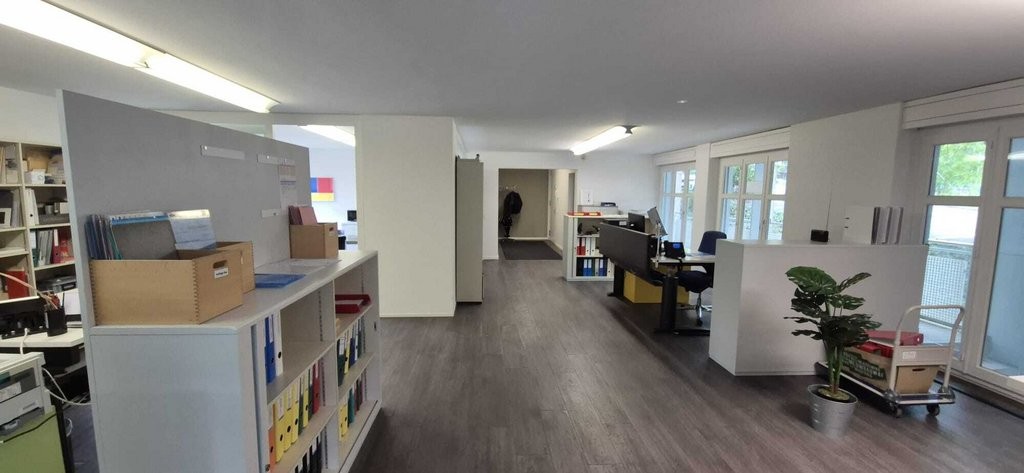 107m² office