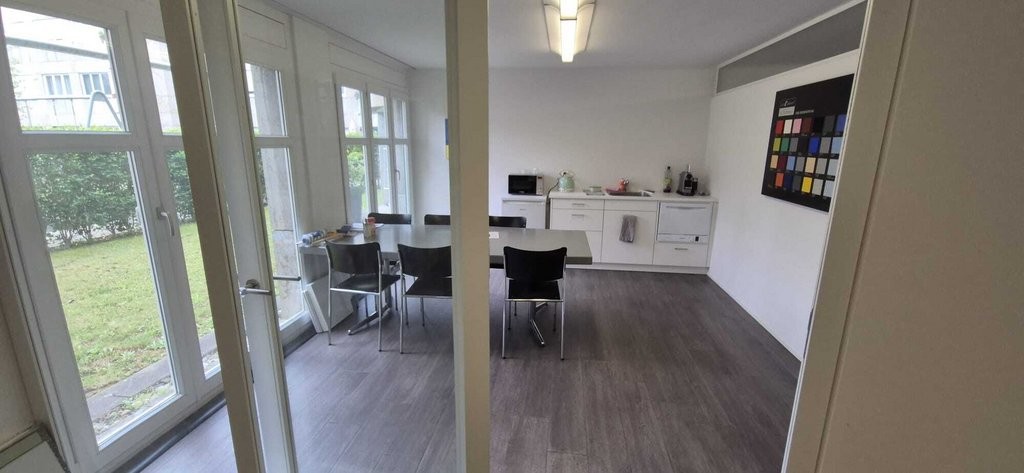 107m² office