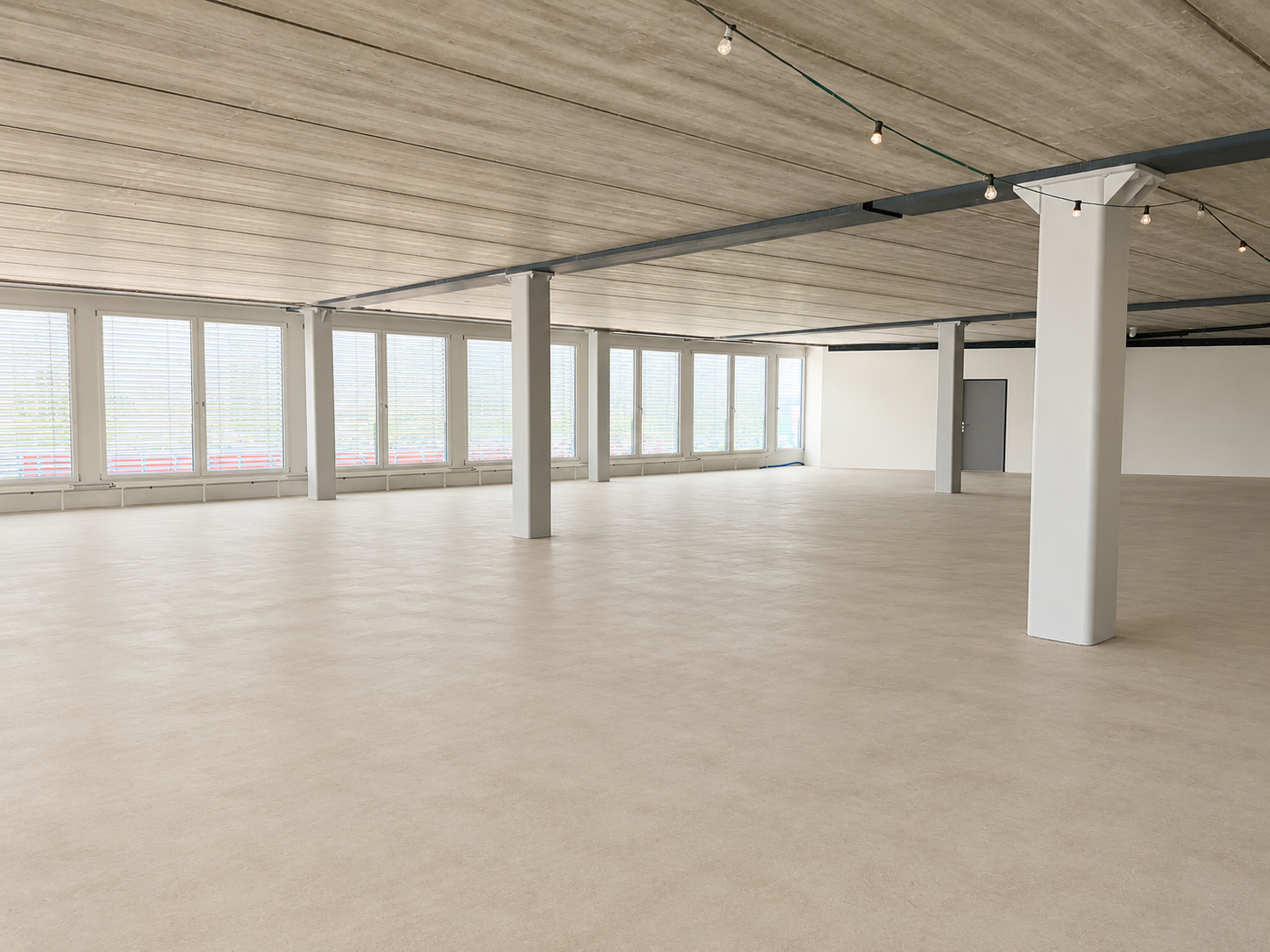 460m² office