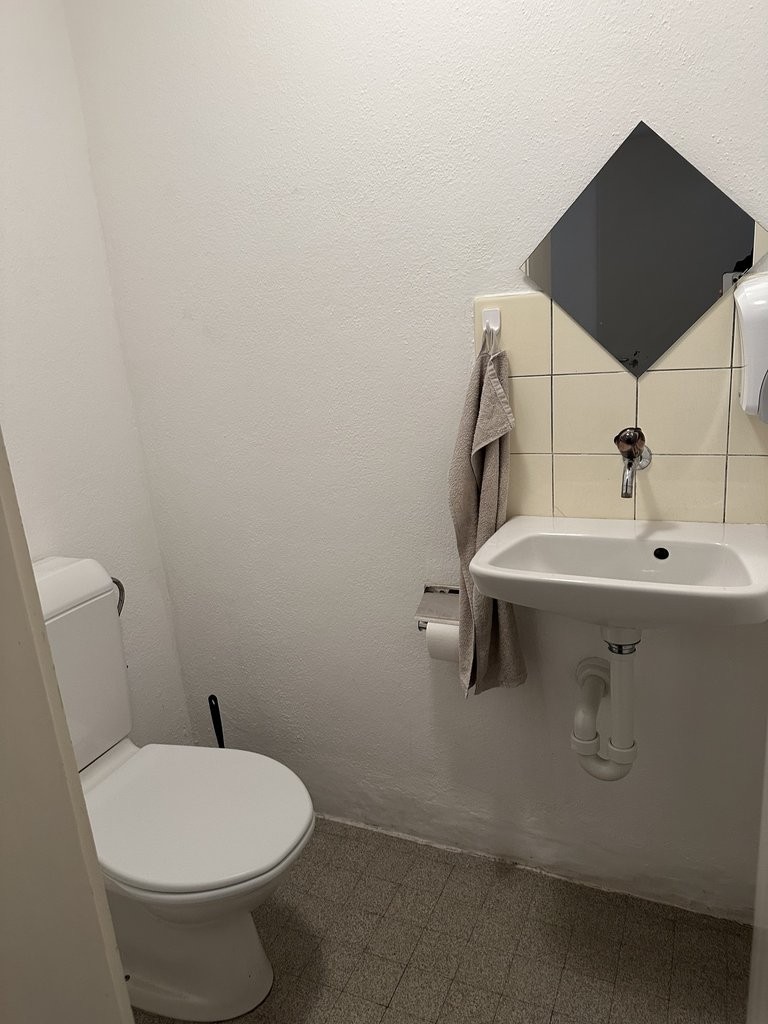 105m² commerciale, foto 7 di 9