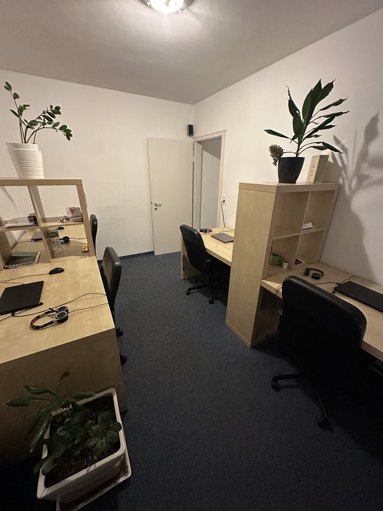 105m² commerciale, foto 4 di 9